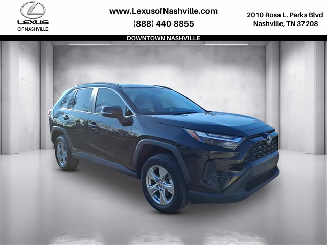 2022 Toyota RAV4 XLE's photo