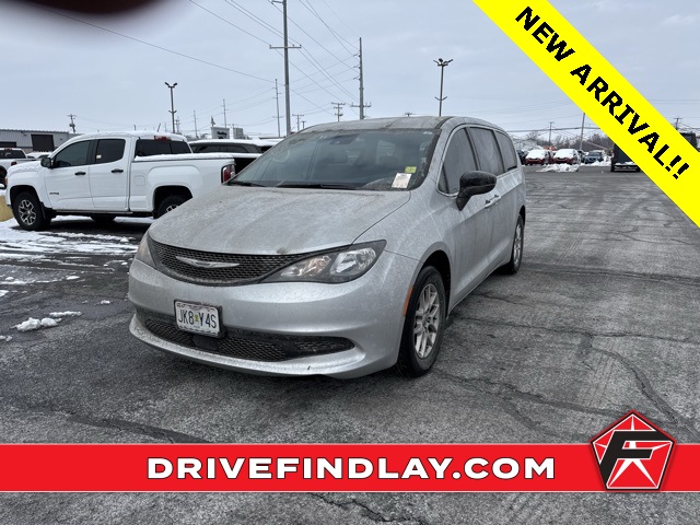 Chrysler Voyager LX's photo