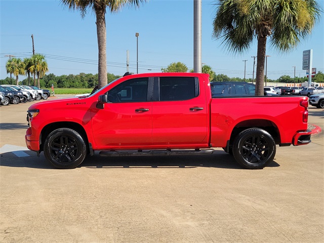 2024 Chevrolet Silverado 1500 Custom photo 2