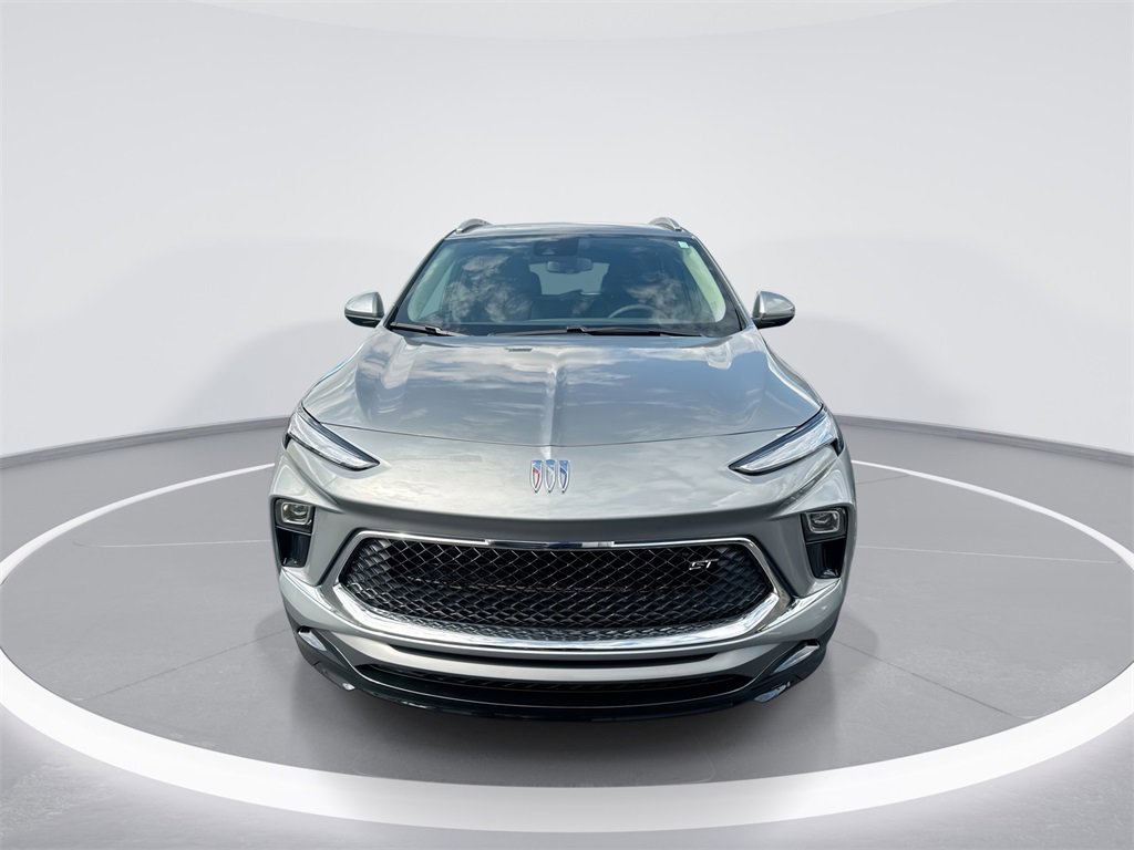 2026 Buick Encore GX Sport Touring photo 3