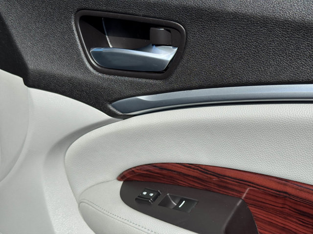 2014 Acura MDX SH-AWD Technology photo 17