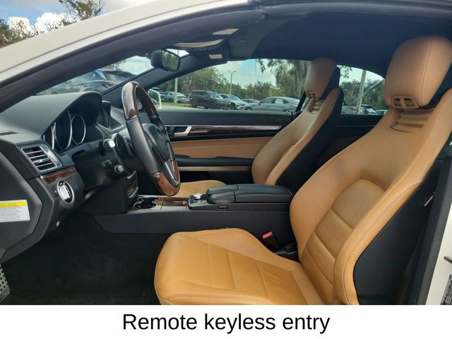 2014 Mercedes Benz E 350 photo 13
