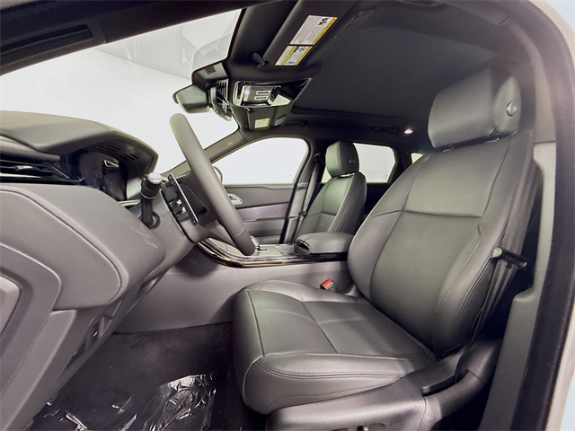 2026 Land Rover Range Rover Velar SE photo 11