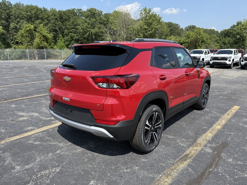 2026 Chevrolet Trailblazer LT photo 3