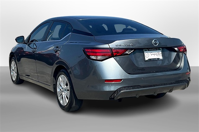 2023 Nissan Sentra S photo 4