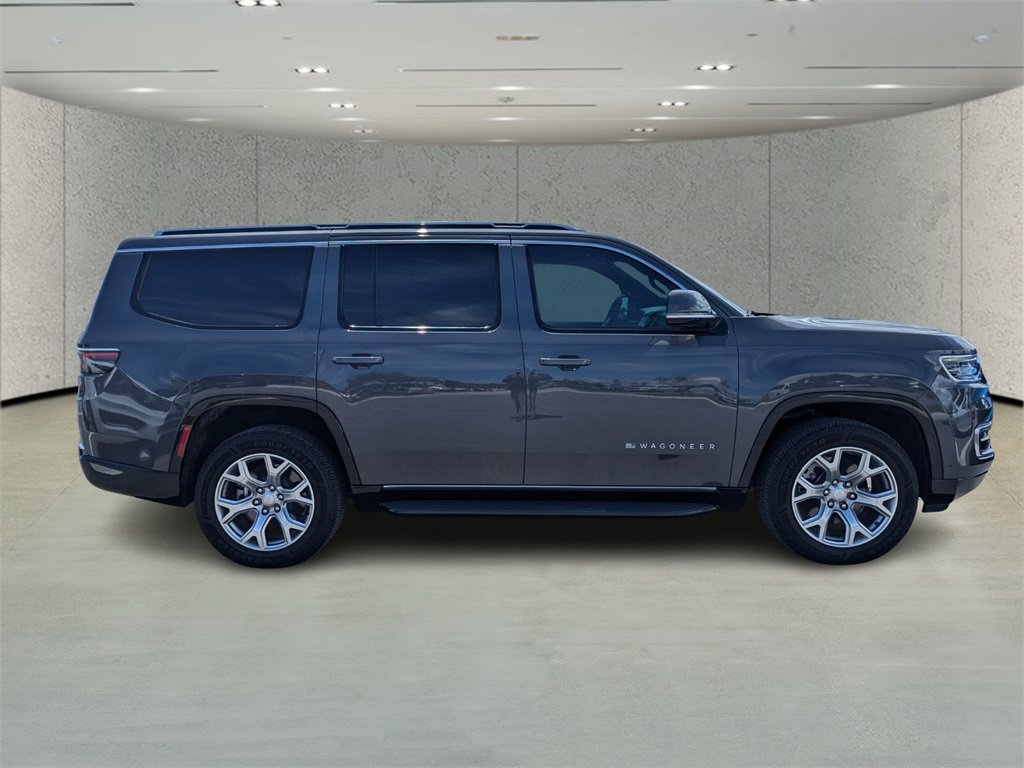 2022 Jeep Wagoneer Series II photo 2