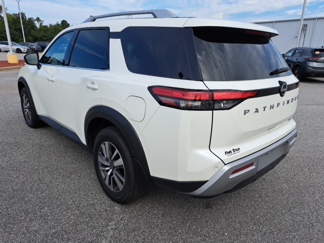 2022 Nissan Pathfinder SL photo 6