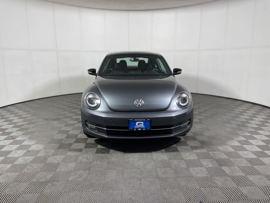 2013 Volkswagen Beetle Sport photo 2