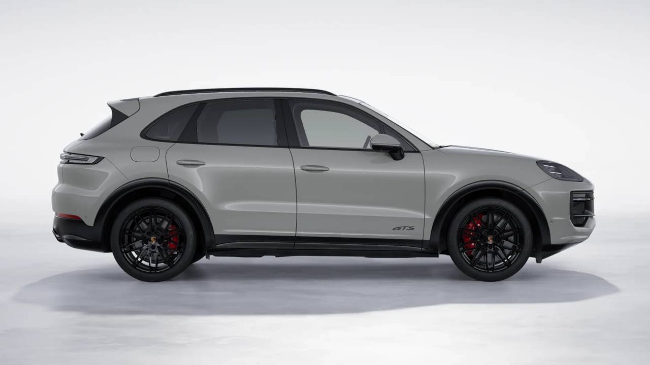 2025 Porsche Cayenne GTS photo 7