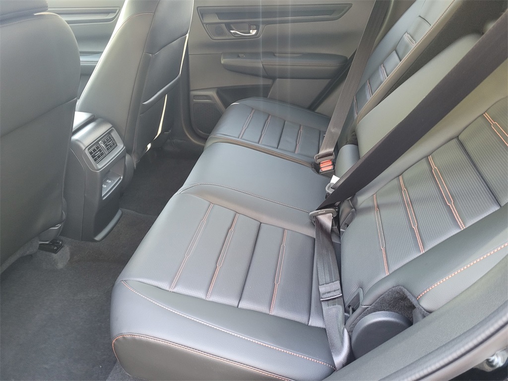 2026 Honda CR-V Hybrid Sport-L photo 4