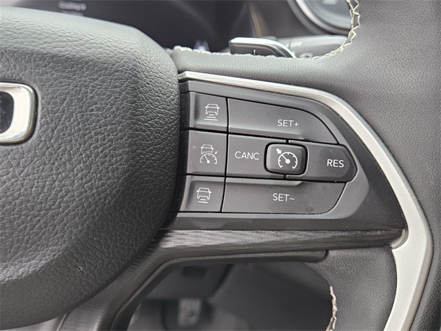 2023 Jeep Grand Cherokee Altitude photo 27