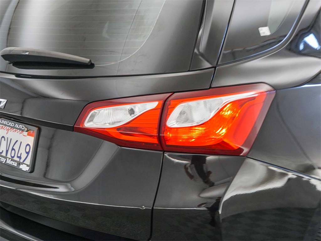 2021 Chevrolet Equinox LS photo 9