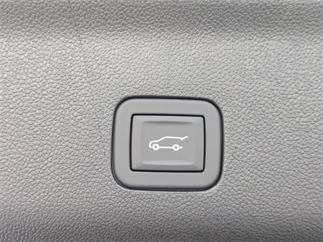 2025 Chevrolet Tahoe Premier photo 13