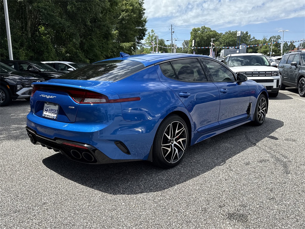 2023 Kia Stinger GT-Line photo 3