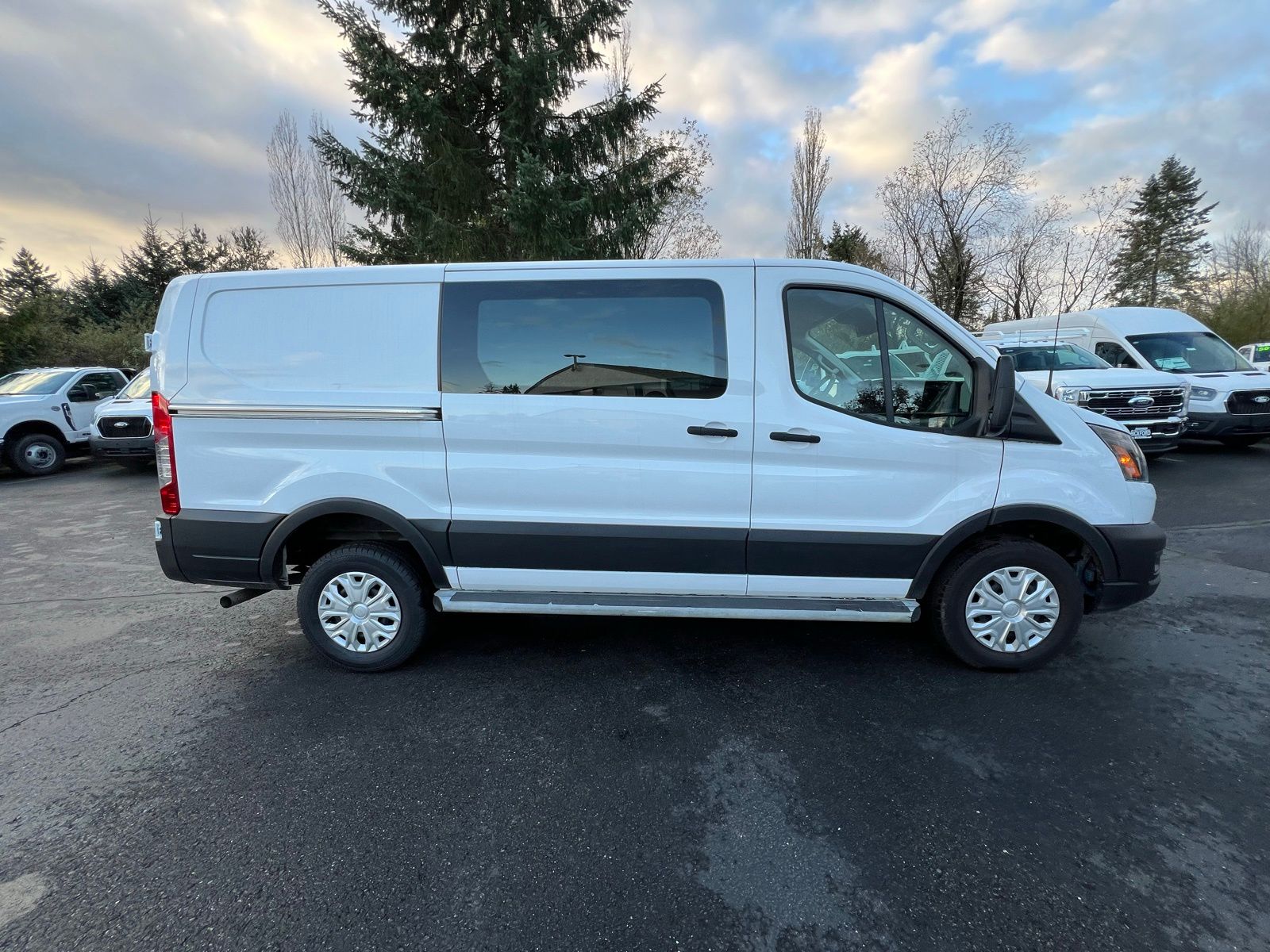 2023 Ford Transit photo 4