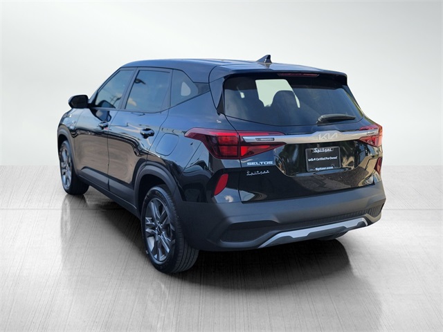 2023 Kia Seltos LX photo 6