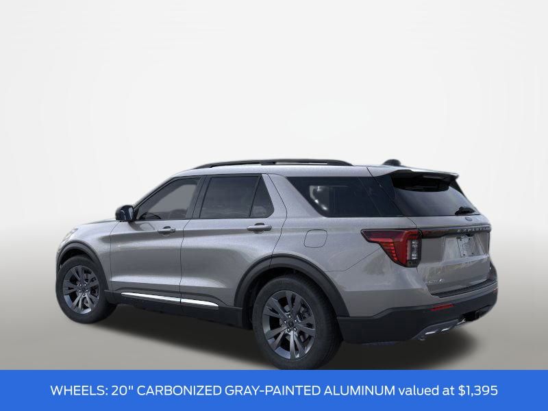 2025 Ford Explorer photo 3