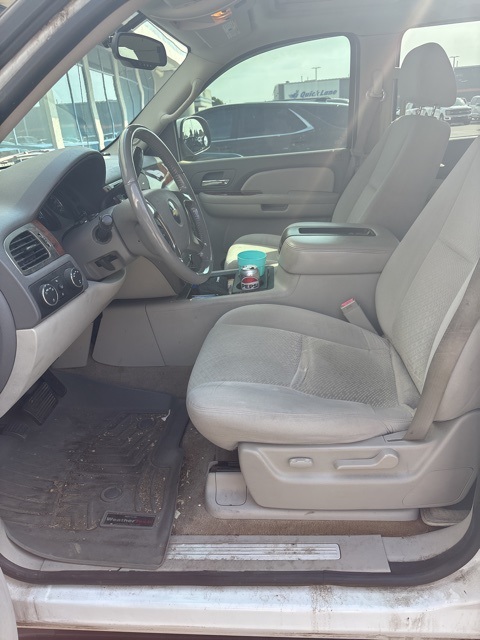 2007 Chevrolet Avalanche LT photo 2