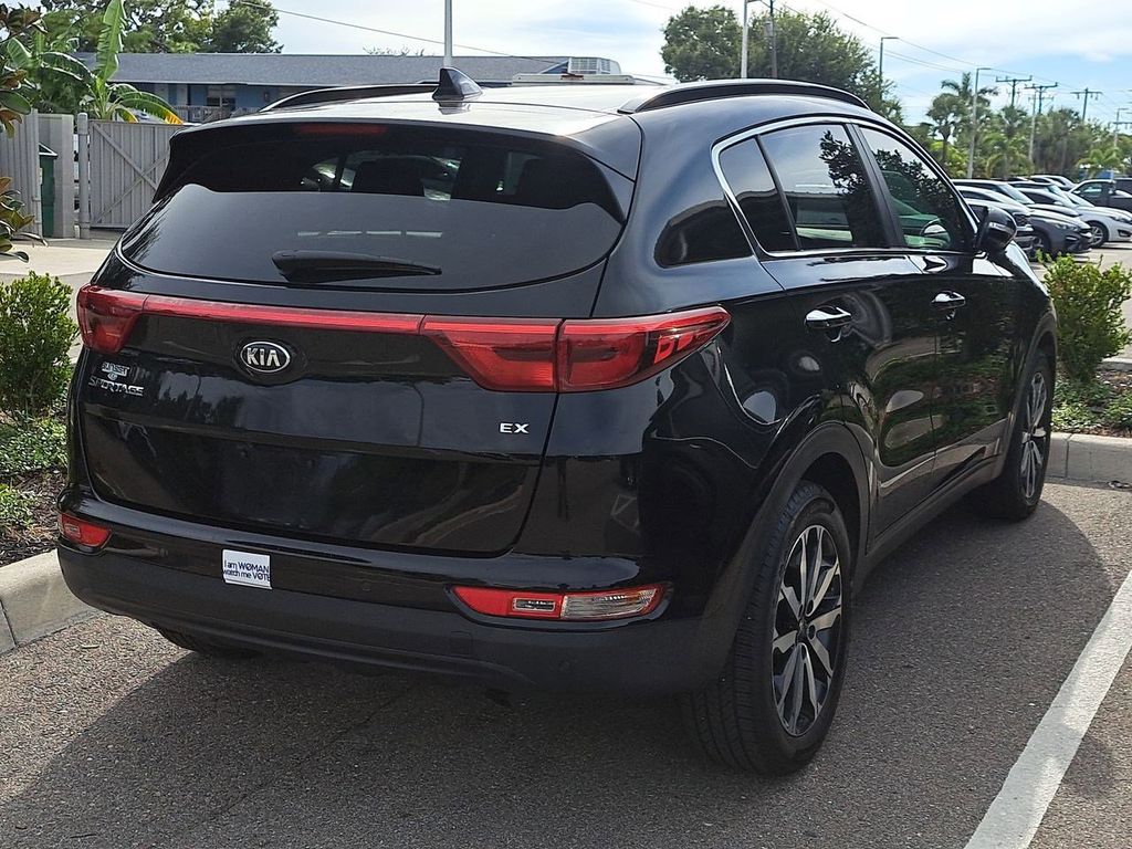 2019 Kia Sportage EX photo 4