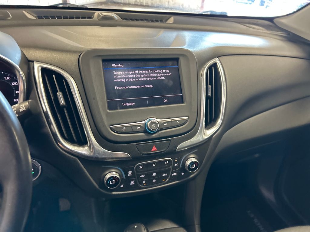 2020 Chevrolet Equinox LT photo 15