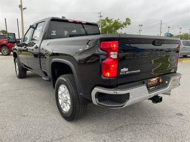 2024 Chevrolet Silverado 2500HD LT photo 4