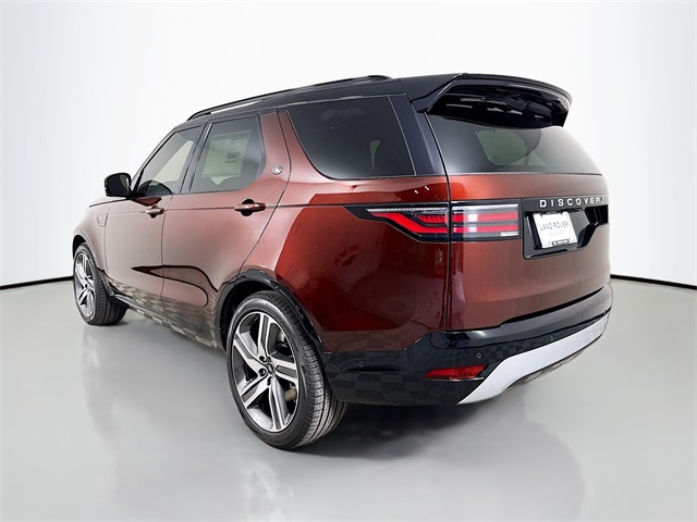 2026 Land Rover Discovery photo 4