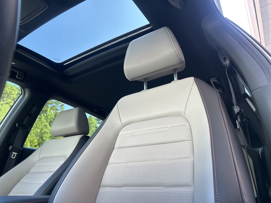 2024 Honda CR-V Hybrid Sport Touring photo 5