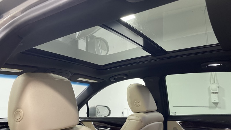 2019 Cadillac XT5 Luxury photo 18