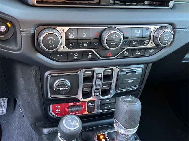 2025 Jeep Gladiator Mojave photo 22