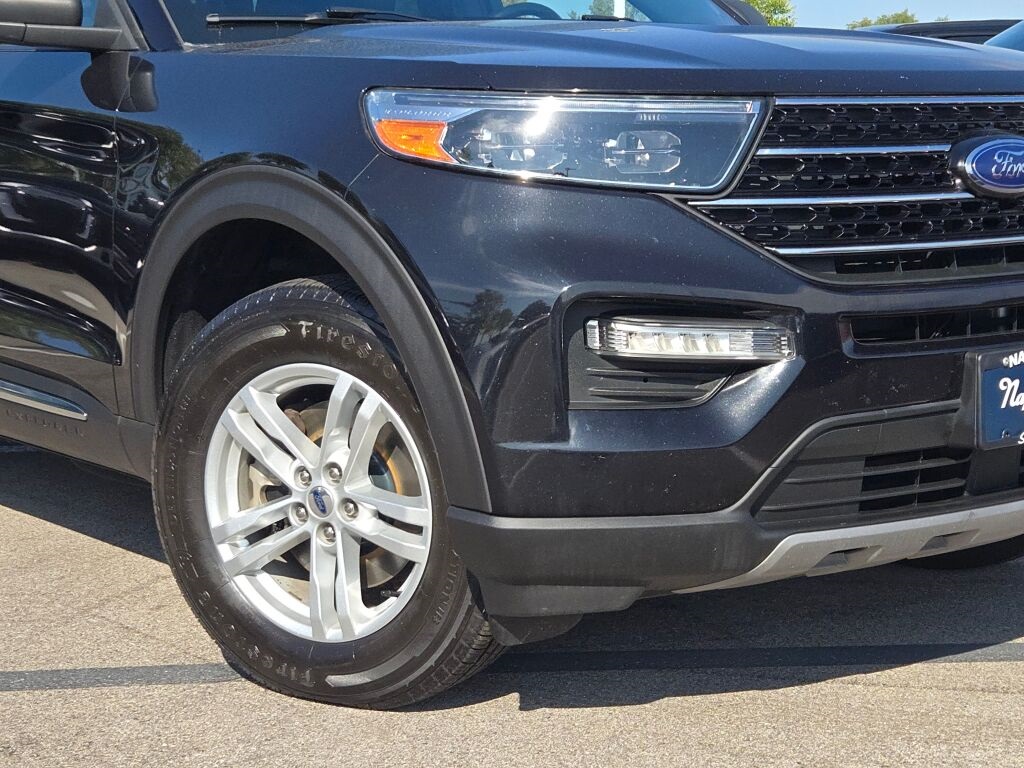 2020 Ford Explorer XLT photo 2