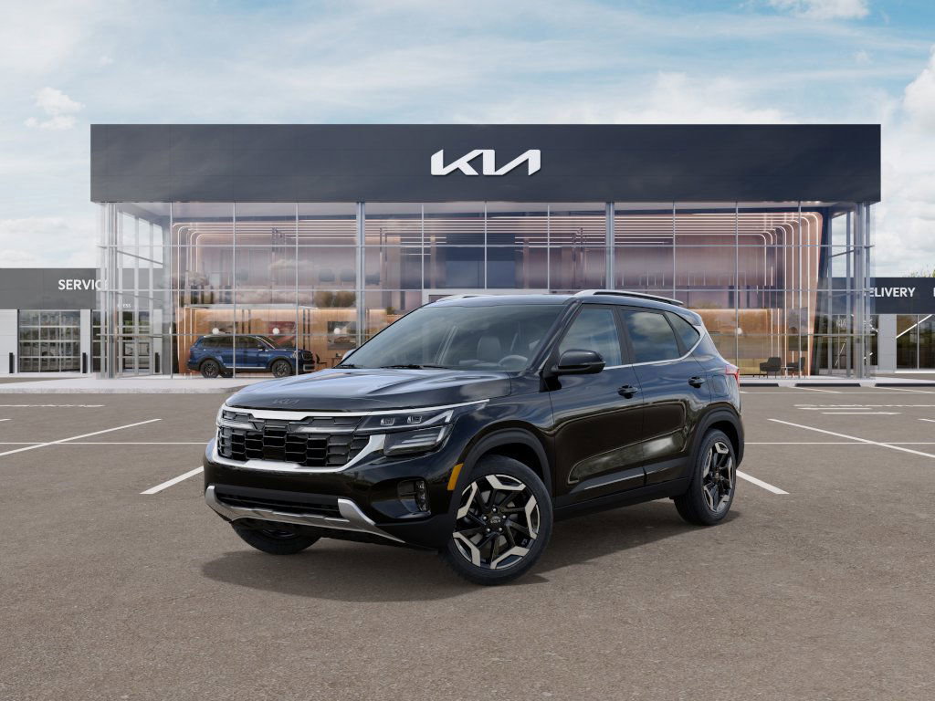 New 2025 Fusion Black Kia SX image 1