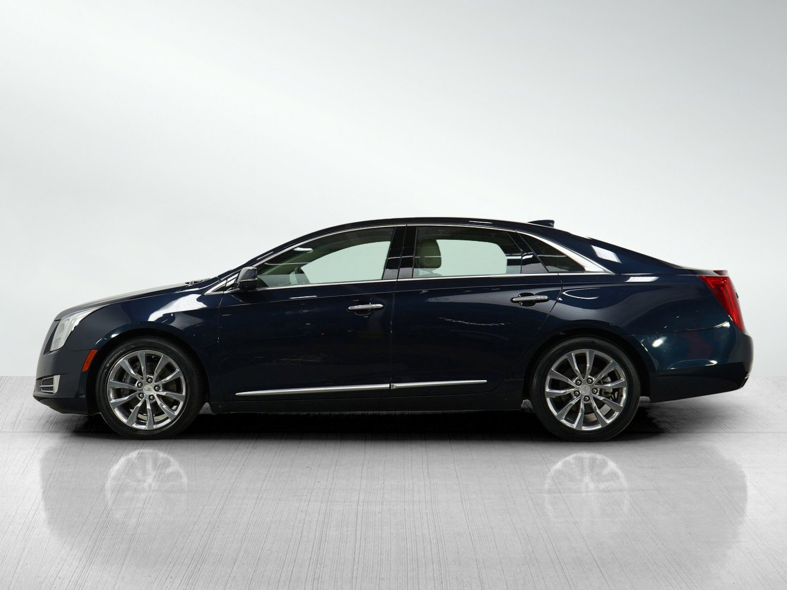 Used 2016 Cadillac XTS Premium Collection with VIN 2G61R5S34G9134401 for sale in White Bear Lake, Minnesota