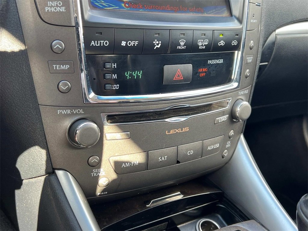 2011 Lexus IS 250C photo 19