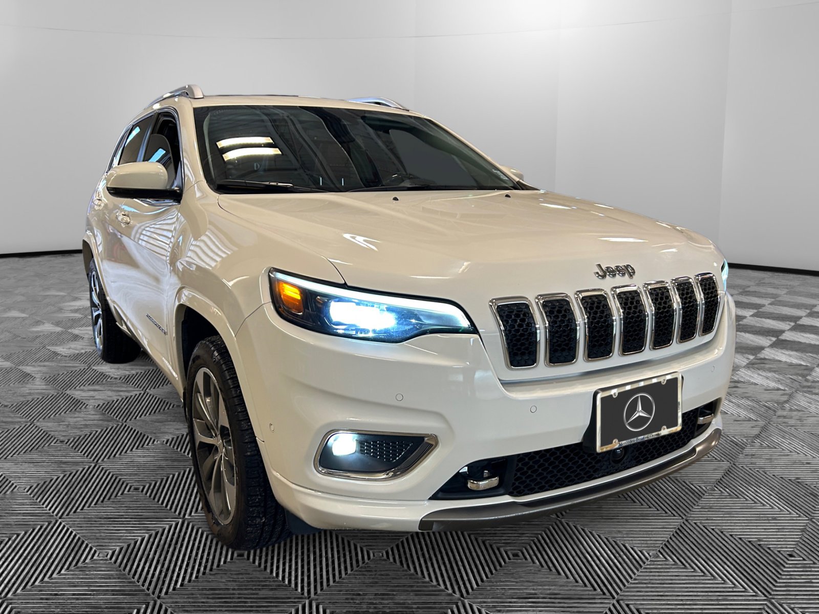 2019 Jeep Cherokee Overland