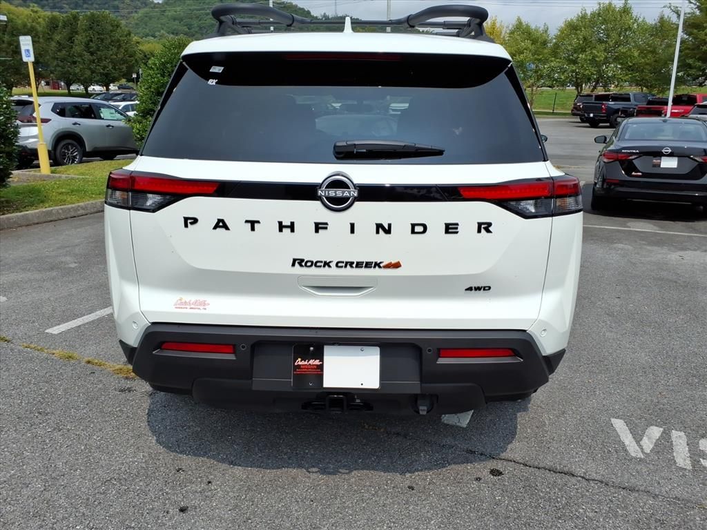 2025 Nissan Pathfinder Rock Creek photo 4