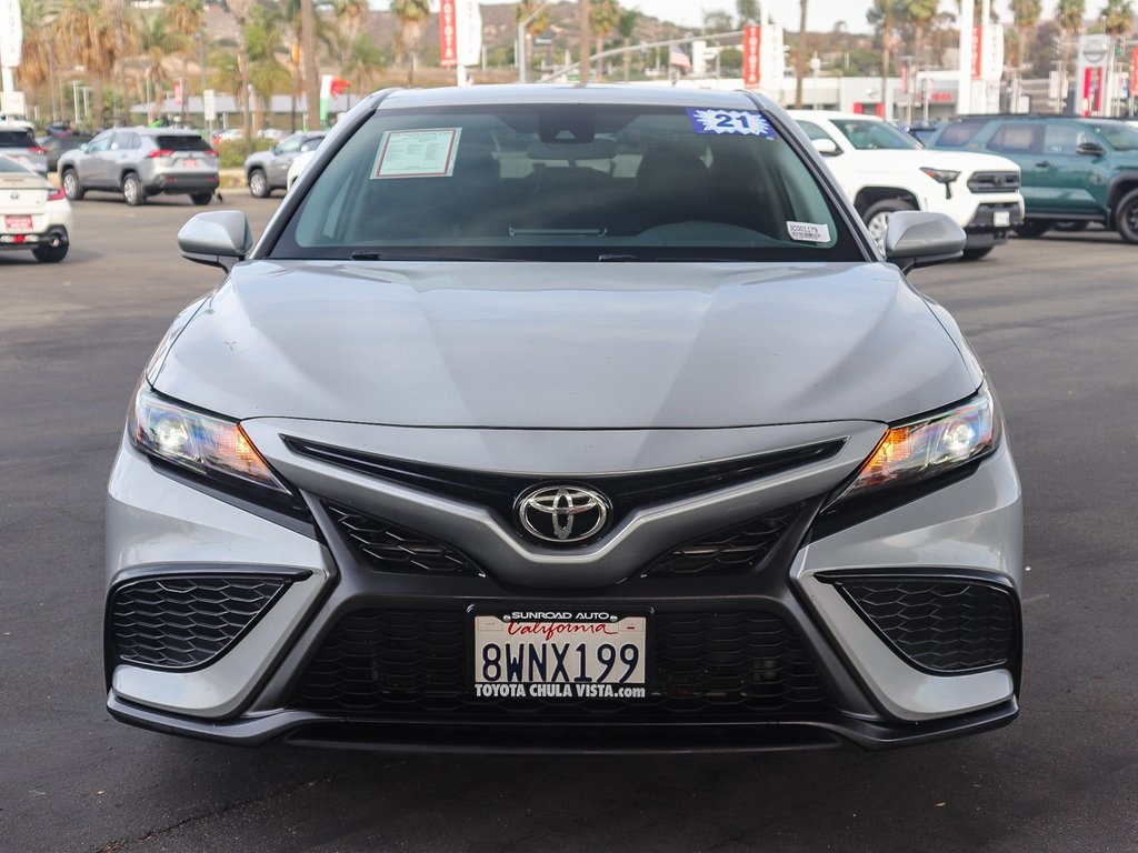 2021 Toyota Camry SE photo 2