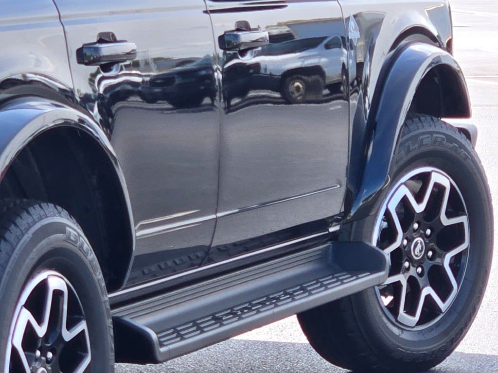 2025 Ford Bronco Outer Banks photo 10