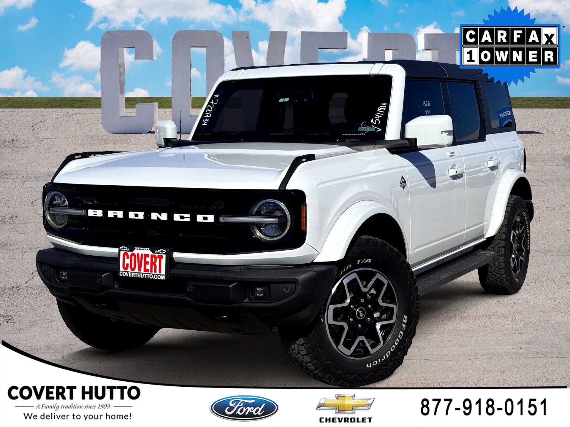2023 Ford Bronco 4-Door Outer Banks's photo