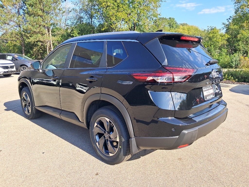 2026 Nissan Rogue SV photo 4