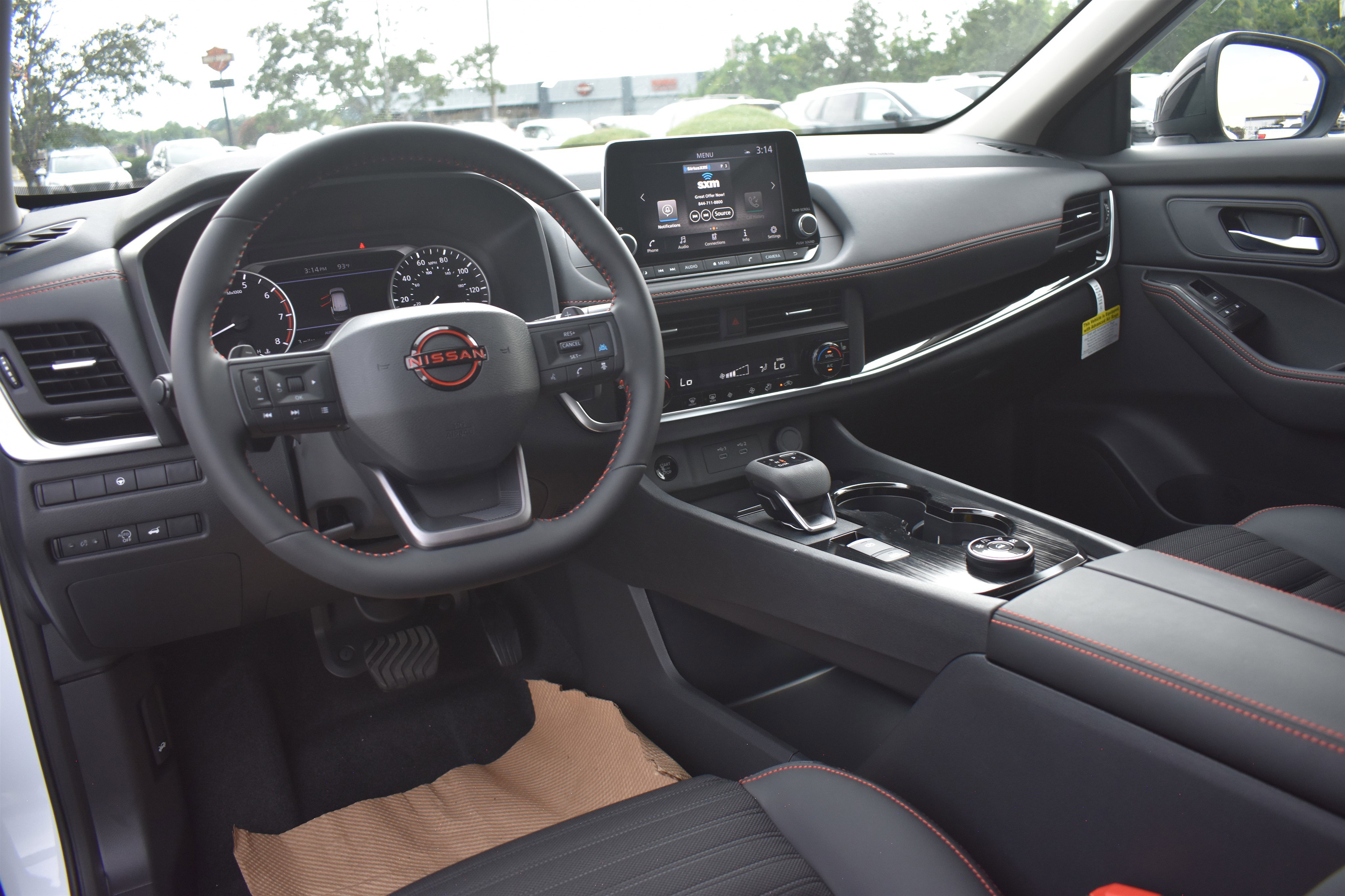 2026 Nissan Rogue SV photo 14