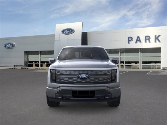 2025 Ford F-150 Lightning Lariat photo 6