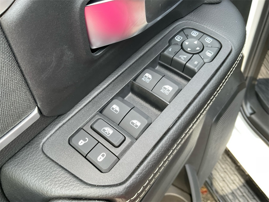 2026 Ram 2500 Big Horn photo 29