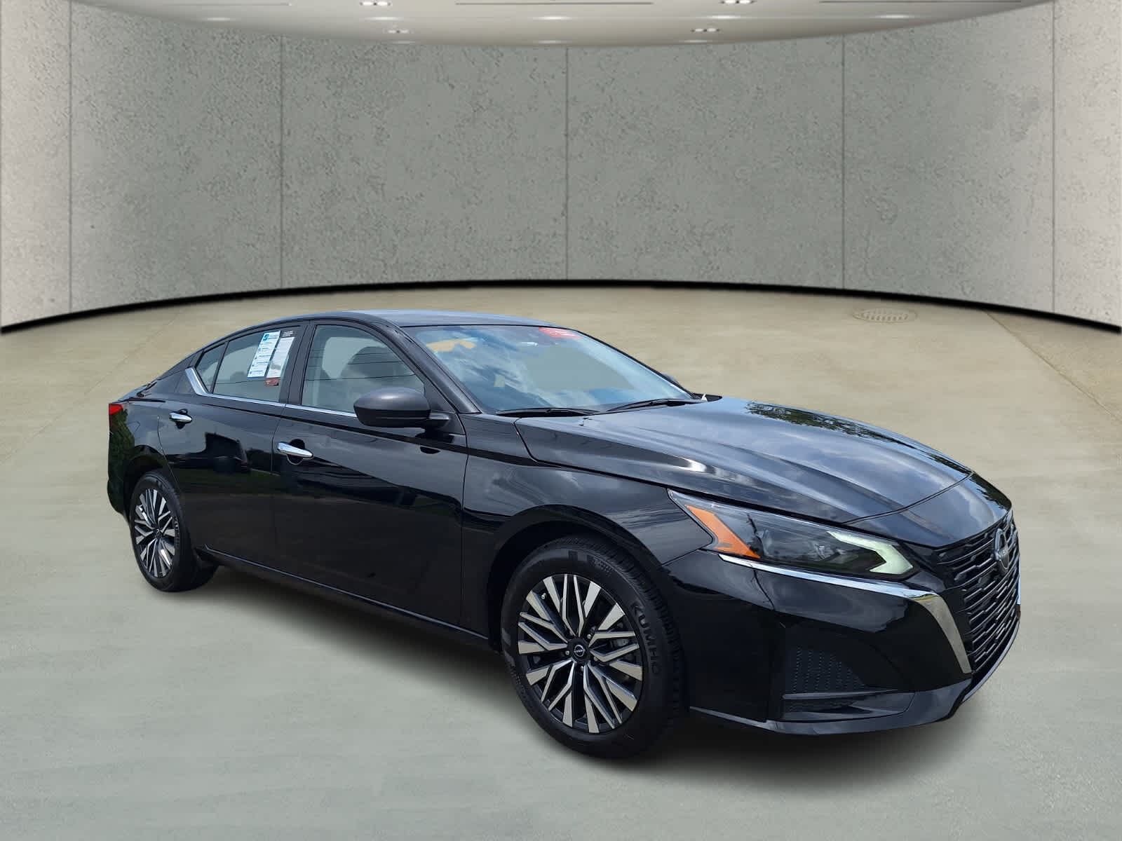 2025 Nissan Altima SV photo 3