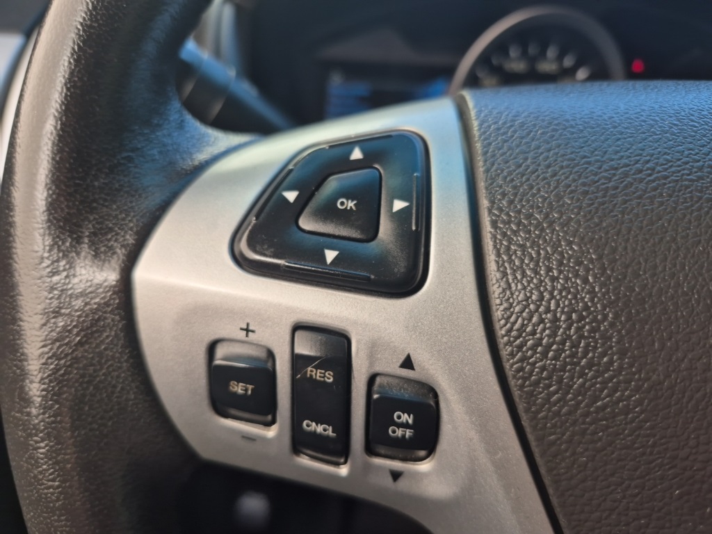 2015 Ford Explorer XLT photo 19
