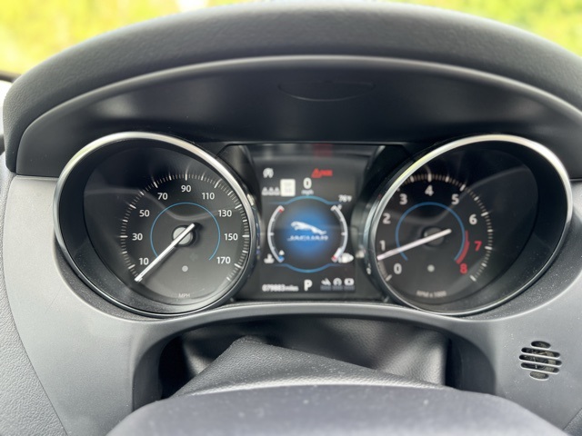 2020 Jaguar F-PACE Prestige photo 25