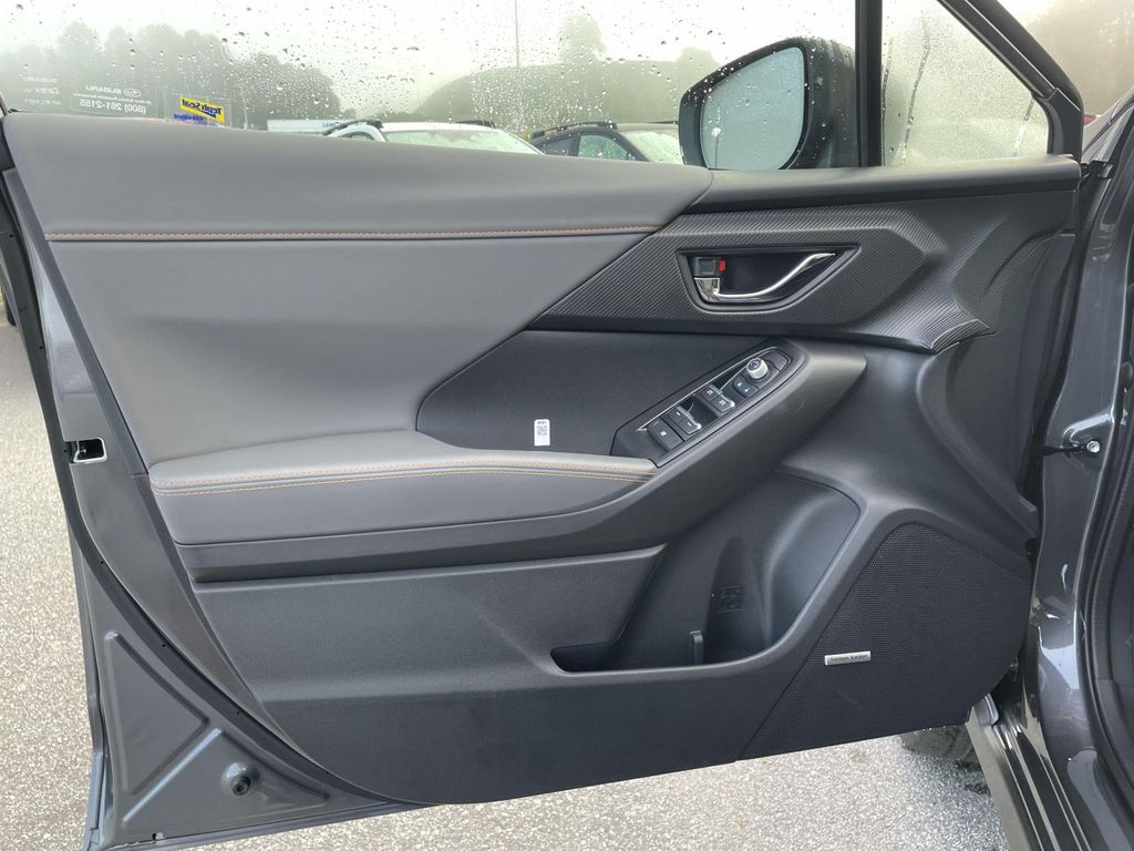 2025 Subaru Crosstrek Limited photo 3