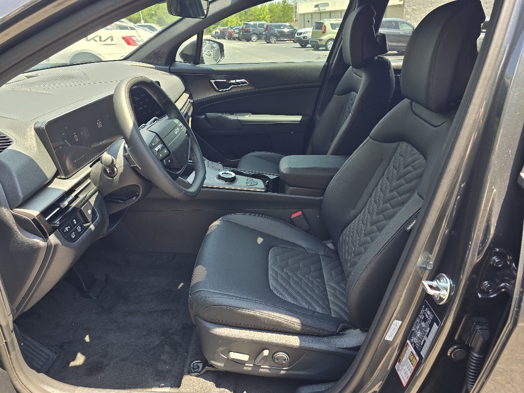 2026 Kia Sportage EX X-Line photo 5