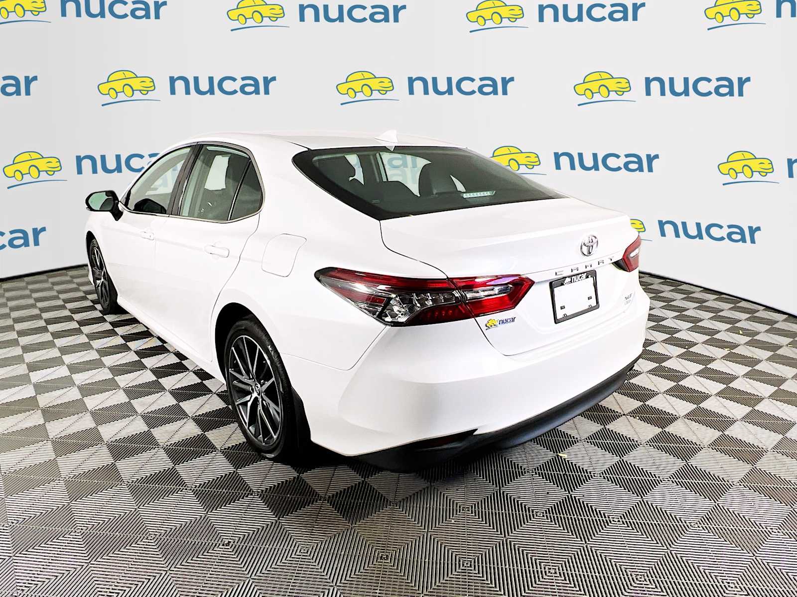 2023 Toyota Camry XLE photo 5