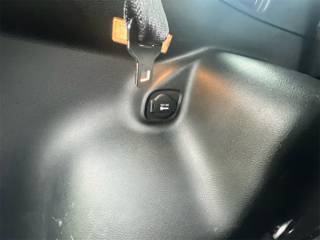 2023 Jeep Cherokee Altitude photo 35