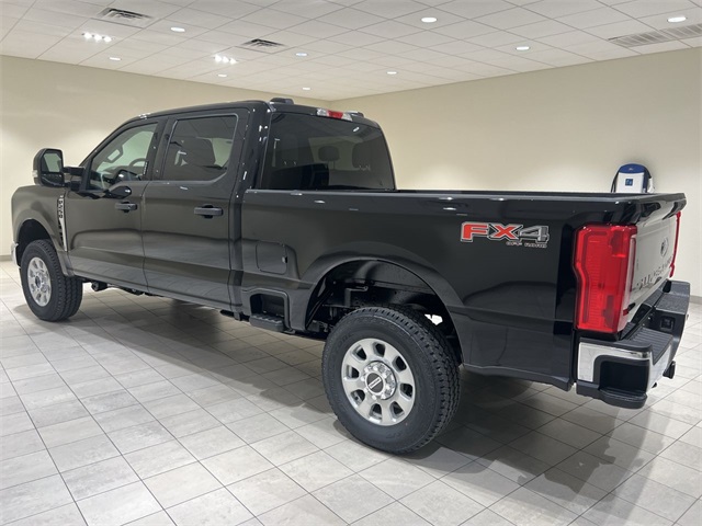 2024 Ford F-250 photo 3